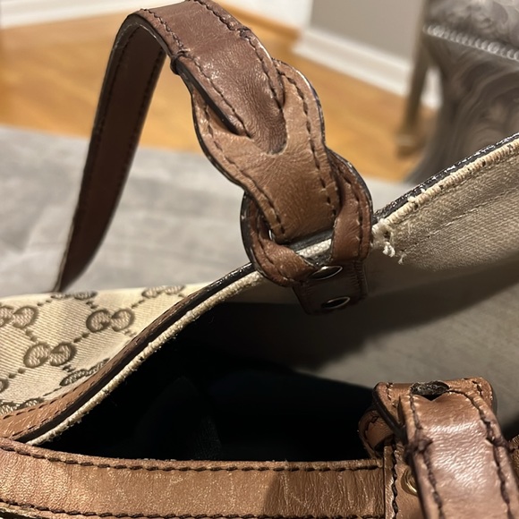 Gucci GG Monogram Tote Bag with interior wristlet bag - Picture 7 of 12